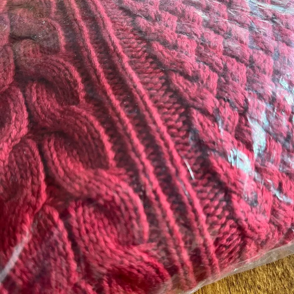 Gap red cable-knit sweater S 6-7 NWT